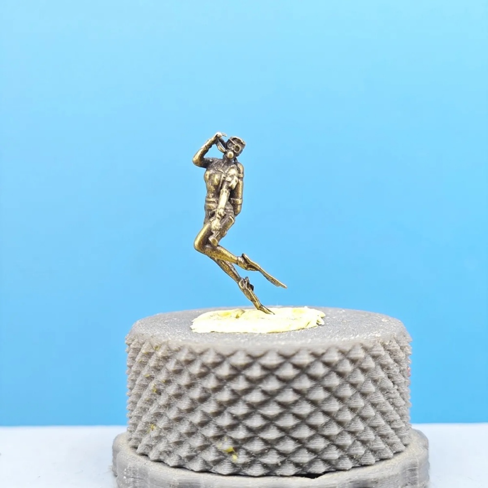 Vintage Brass Female Diver Min - Aquarium Mini Fish recension och pris